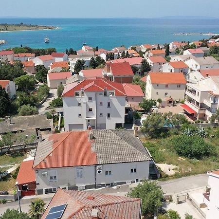 Apartments Smoky M Novalja Εξωτερικό φωτογραφία
